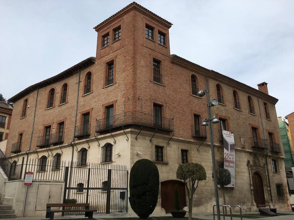 Palacio de Castilfalé, hoy sede del Archivo Municipal de Burgos, lugar de inspiración para Antonio Valdés
