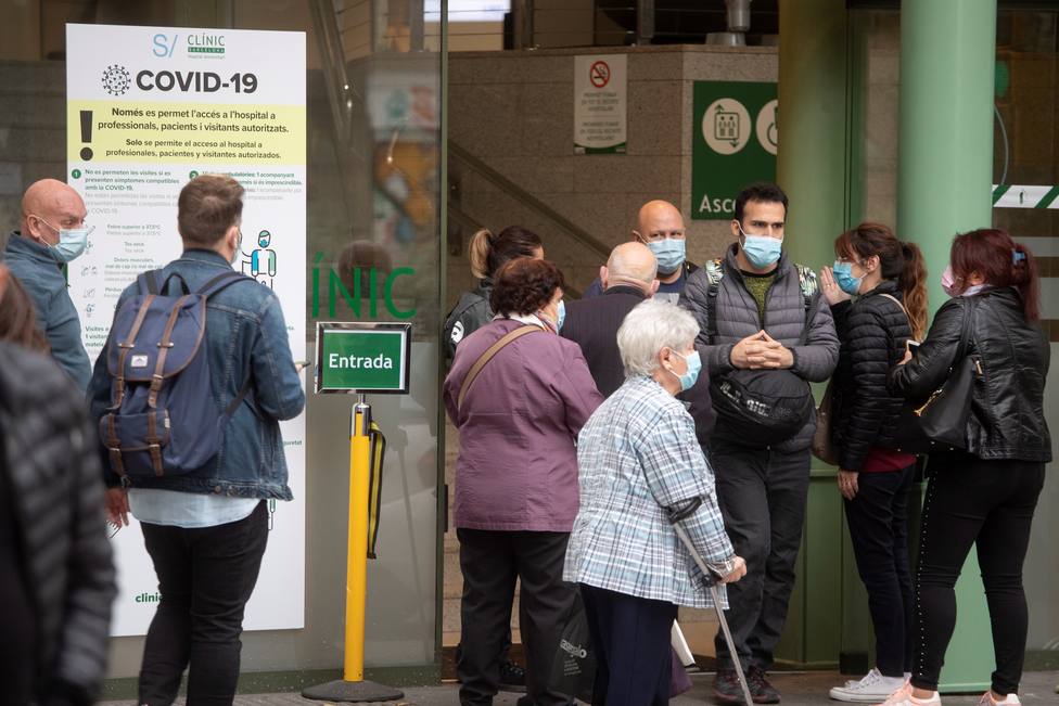 El riesgo de contagio sigue bajando en Cataluña, que suma otros 44 muertos
