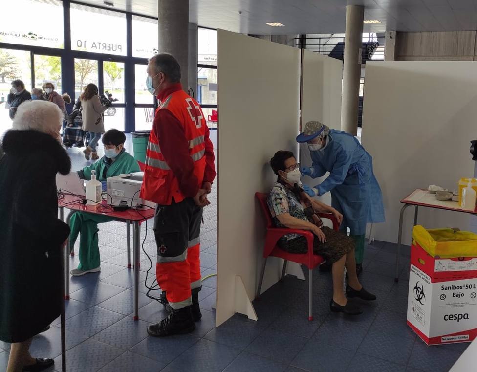 El calendario de vacunación continúa con mayores de 80 años en Logroño y la segunda dosis en Nájera y Arnedo