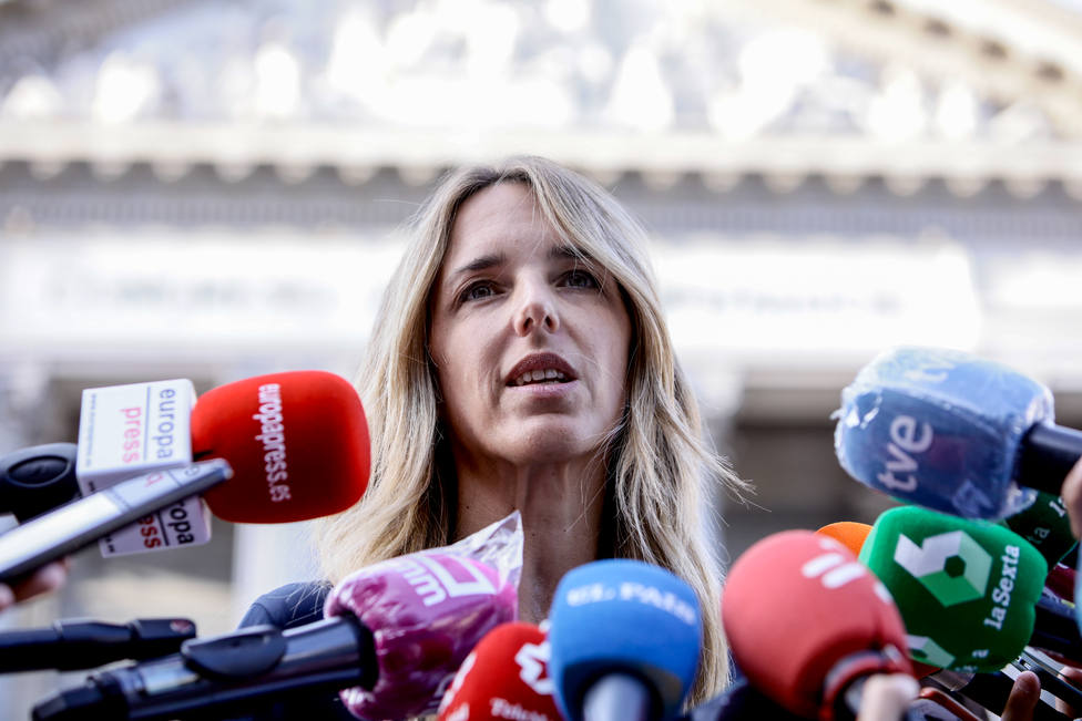 Cayetana, ante la crisis interna del PP madrileño: “Alguien trabaja contra el PP dentro del PP”
