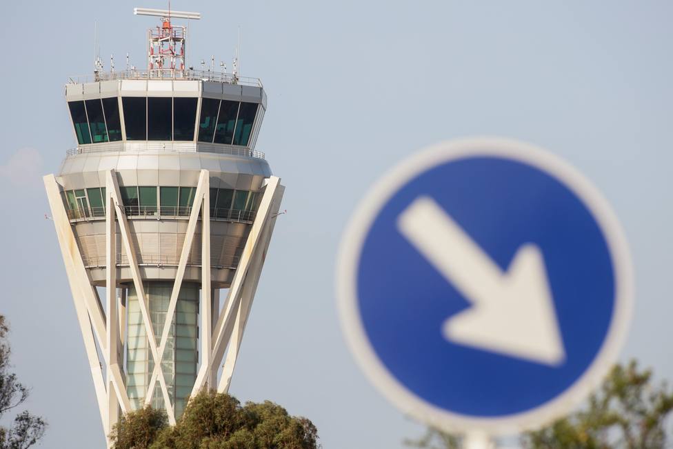 Los últimos cuatro palestinos de El Prat abandonarán el aeropuerto esta tarde