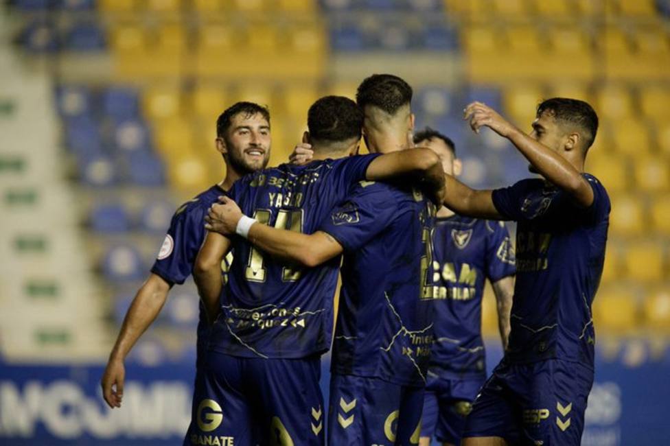 UCAM CF acaba las pruebas perdiendo ante el Hércules (3-0) - Deportes COPE  en Murcia - COPE