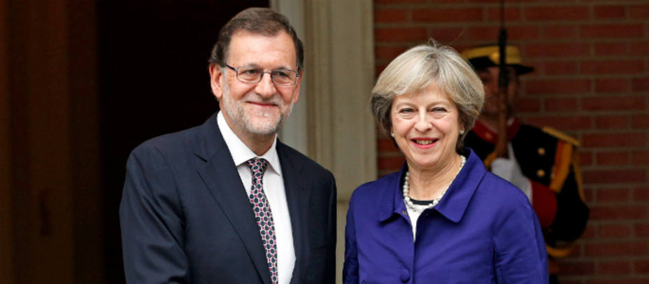 El presidente del Gobierno, Mariano Rajoy, y la primera ministra británica, Theresa May. REUTERS