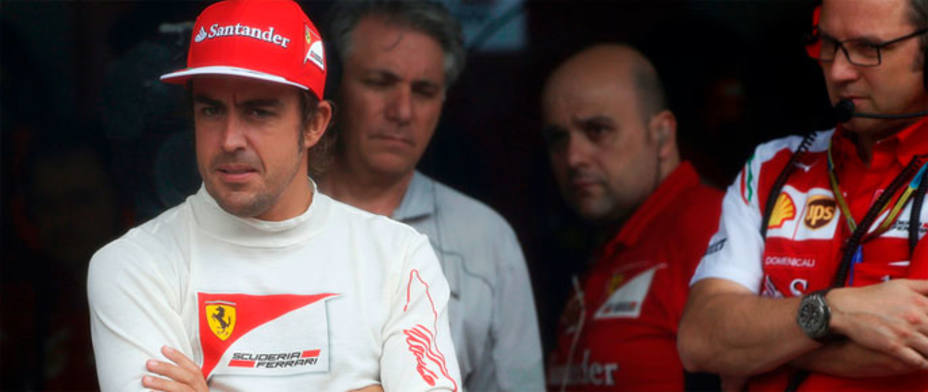 Fernando Alonso, crítico con el espectáculo dado en 2014. REUTERS