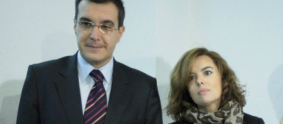 José Luis Ayllón junto a Soraya Sáenz de Santamaría. Foto: www.pp.es