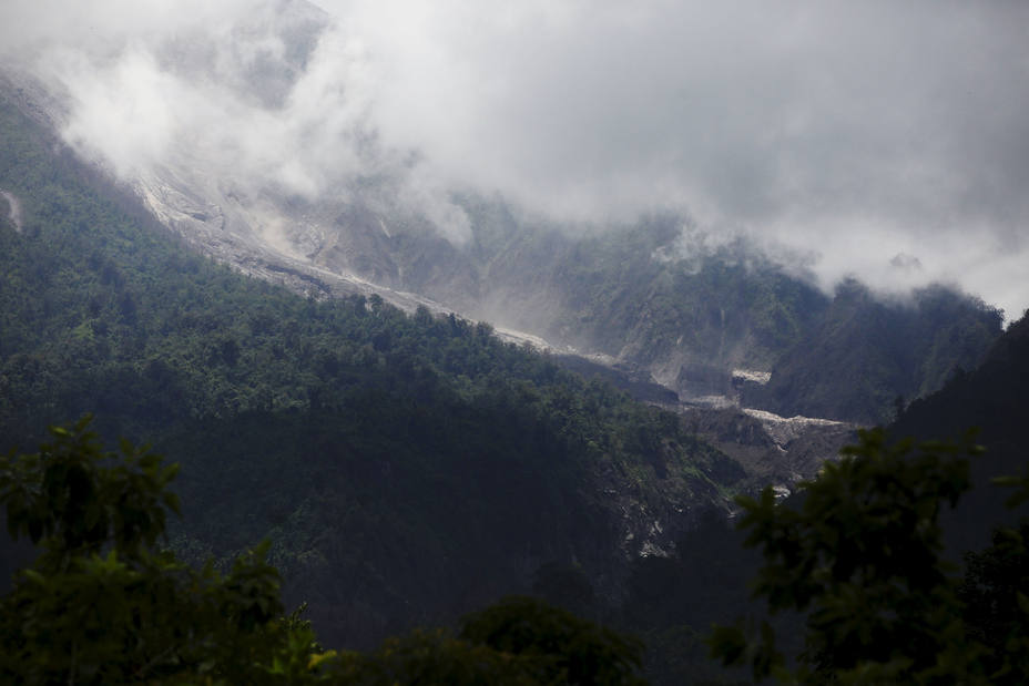 Las aldeas cercanas al volcán de Fuego en Guatemala miran la muerte de cerca
