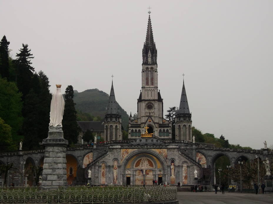 El Santuario de Lourdes