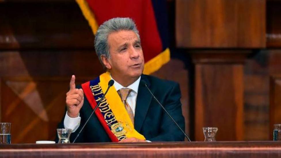Lenín Moreno traslada la sede del Gobierno a Guayaquil y culpa a Correa de golpe de Estado