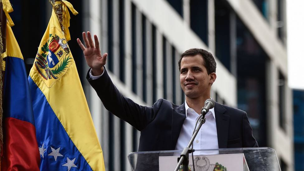 Guaidó vuelve a convocar protestas en Venezuela con Bolivia como ejemplo