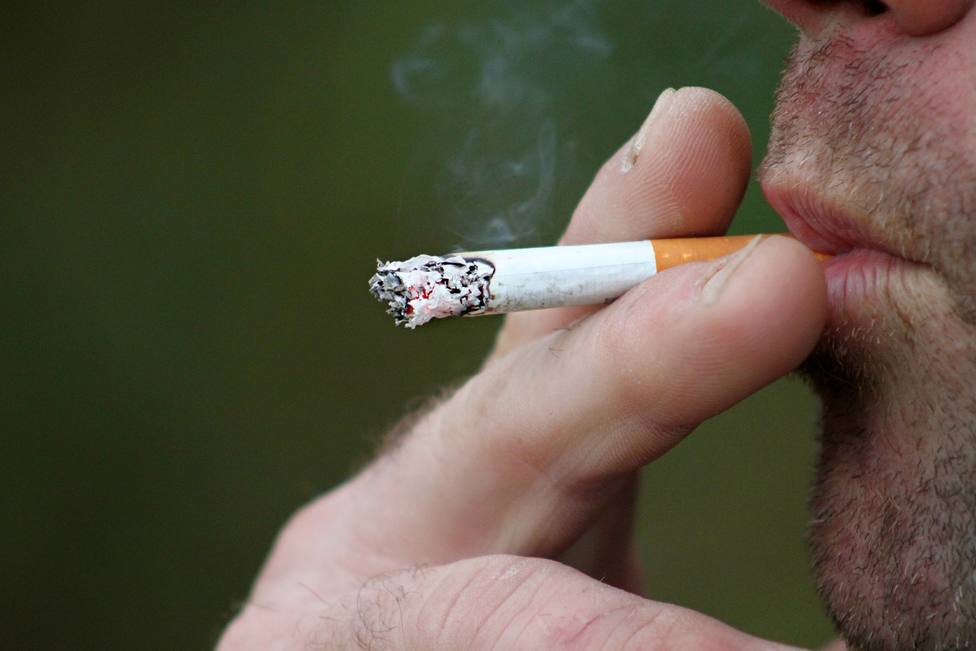 CORONAVIRUS| Los fumadores y usuarios de vapeadores tienen mayor riesgo de infectarse de COVID-19