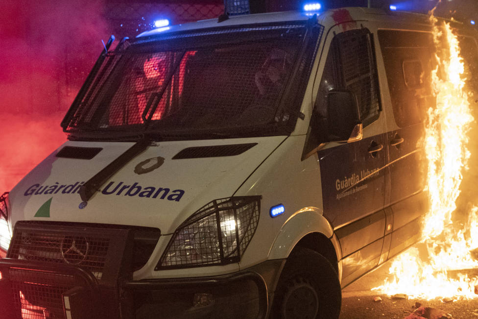 El PP pide a Marlaska que tome el control en Cataluña ante la extrema violencia en las calles