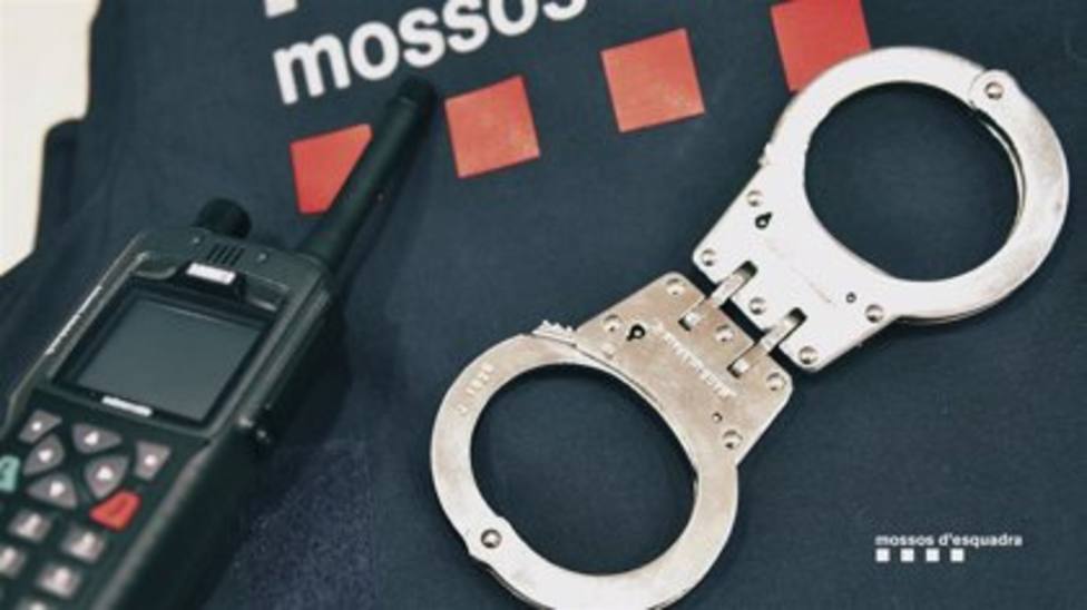 Mossos dEsquadra ha detenido al joven de 21 años