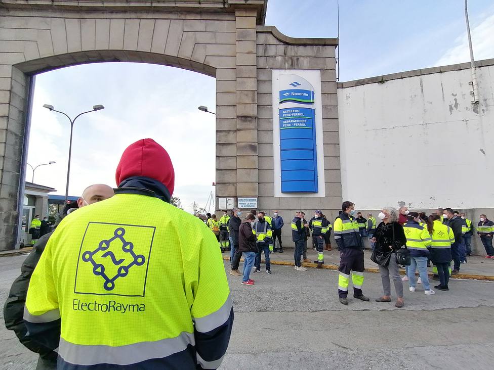 Foto de archivo de una de las movilizaciones de los operarios de ElectroRayma a las puerta de Navantia Ferrol