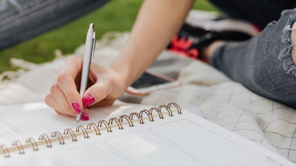 Seis razones por las que es una buena idea escribir en un diario: ayuda a canalizar la ansiedad