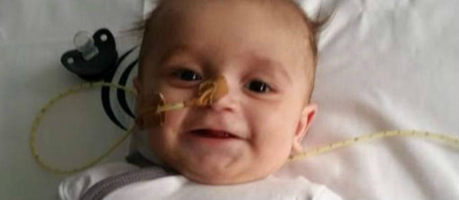 El pequeño Abel, siendo bebé hospitalizado en Málaga