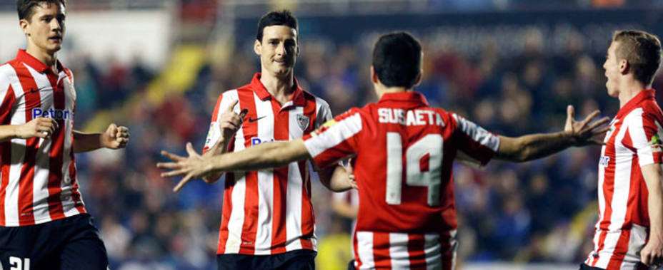 El Athletic venció en Valencia gracias a los dos goles de Aduriz. EFE