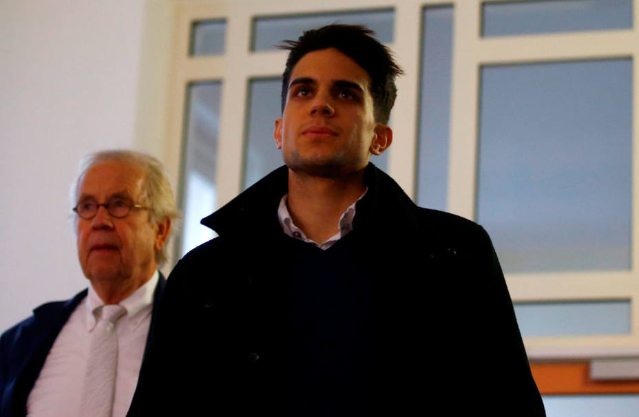 Marc Bartra llega a los juzgados este lunes para declarar por el atentado que sufrió el autobús del Dortmund. REUTERS