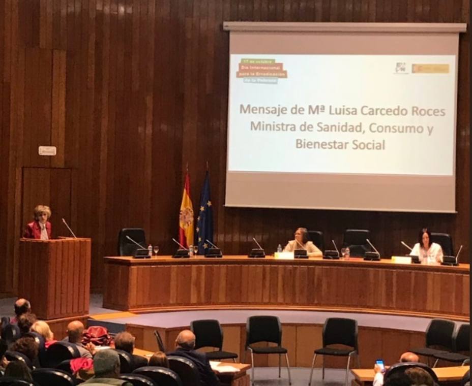 Carcedo se compromete a luchar contra nuevas formas de pobreza que sufren un número inaceptable de personas en España