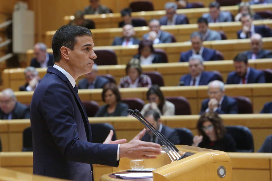 Sánchez defiende su política migratoria y acusa al PP de guardar sus principios por miedo a un competidor ideológico