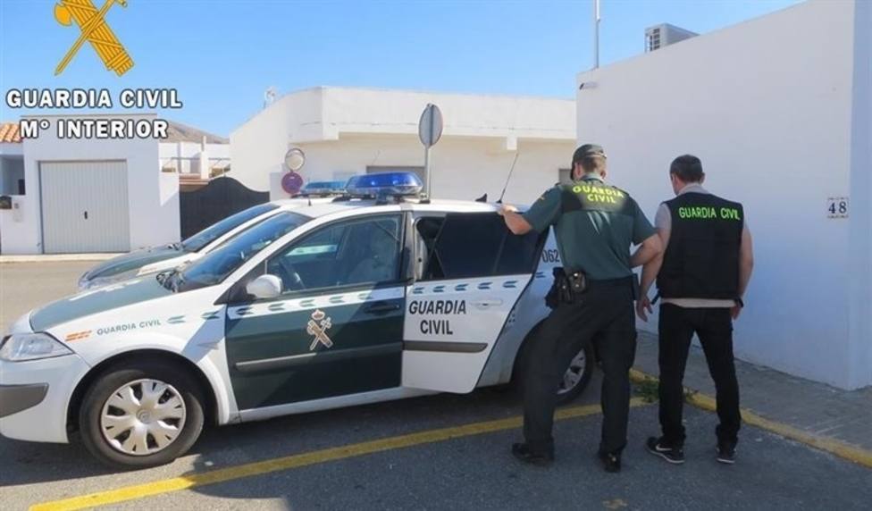 Foto de archivo de una detención por parte de agentes de la Guardia Civil - FOTO: Guardia Civil