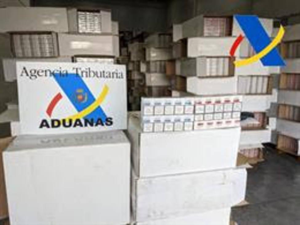 Intervenidas 260.000 cajetillas de tabaco de contrabando en un contenedor en Barcelona
