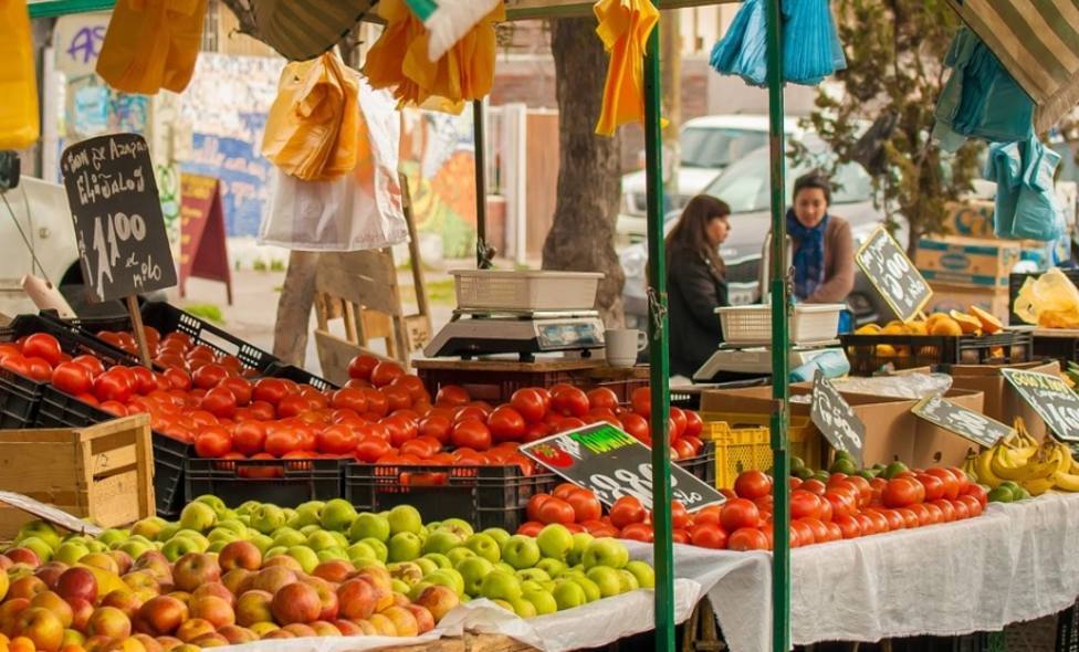 El Mercado Franco de Cáceres, este miércoles solo con puestos de alimentación