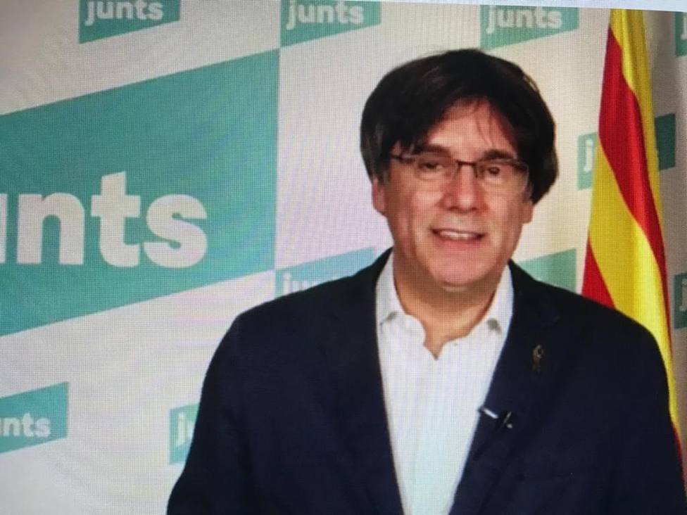 Puigdemont pide una movilización histórica y avisa de que no se puede prescindir de Junts