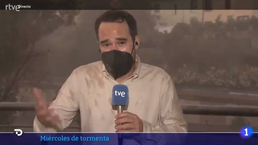 El reportaje en directo por el que le llueven, literalmente, las críticas al Telediario de TVE