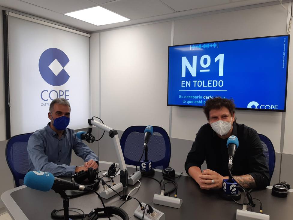 Andrés Martínez y Alex Pulgar en los estudios de COPE Castilla-La Mancha