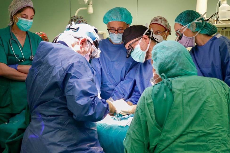 Personal del Hospital La Fe implanta por primera vez en Europa un marcapasos sin cables a un bebÃ© prematuro de bajo peso