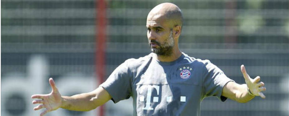 Pep Guardiola durante un entrenamiento del Bayern. EFE