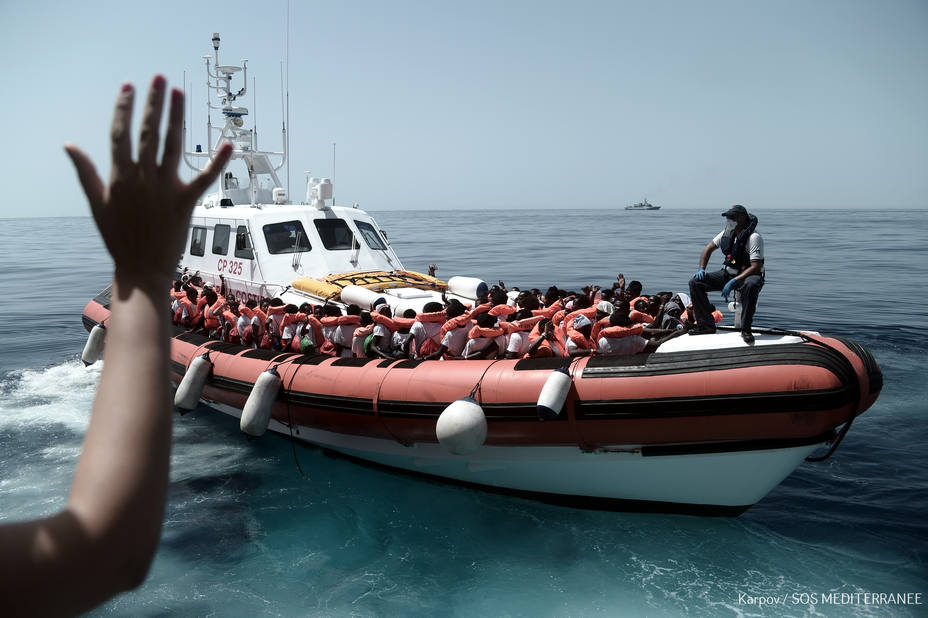Uno de los inmigrantes del Aquarius: Agradecemos no volver a Libia. Nos habéis rescatado