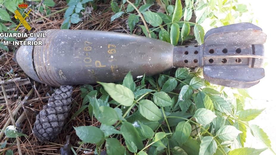 Desactivan una granada de la Guerra Civil hallada en el jardín de una casa de San Vicente del Raspeig (Alicante)