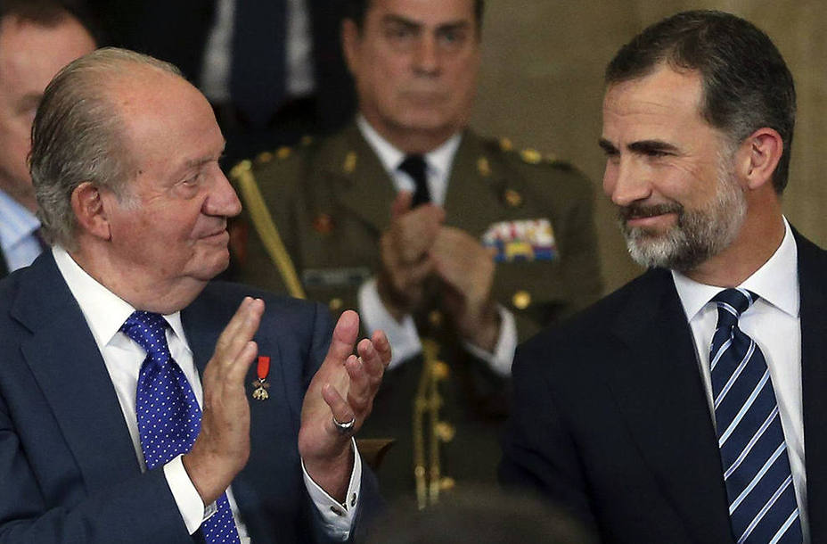 Los reyes Felipe y Juan Carlos presiden este lunes un acto sobre la Constitución