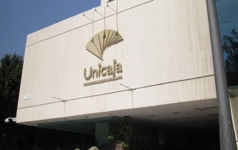 (AMP) Unicaja y Liberbank elaborarán en febrero el proyecto de fusión, que se ejecutará en el segundo semestre