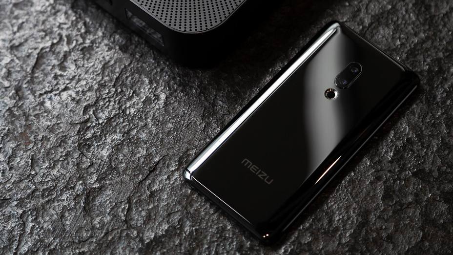 El nuevo smartphone de Meizu carece de botones externos, puertos y altavoces