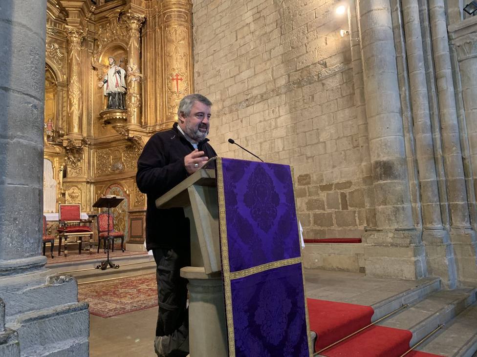 El obispo de La Rioja alienta a peregrinar a Santo Domingo de La Calzada y pasar por la Puerta del Perdón