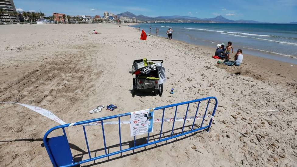 Alicante, Elche y El Campello se coordinarán para el acceso a las playas (EFE)