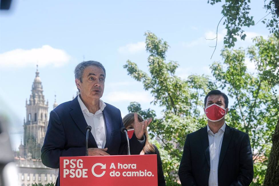 Zapatero defiende el papel actual de Arnaldo Otegi