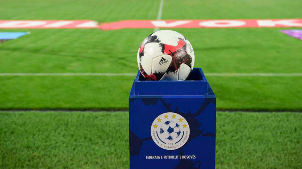 Imagen de la Federación de Fútbol de Kosovo en un partido de su selección