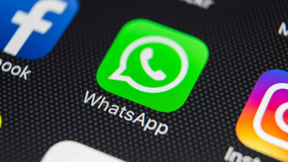 El truco que te permitirá conocer cómo te tienen guardado en la agenda a través de WhatsApp