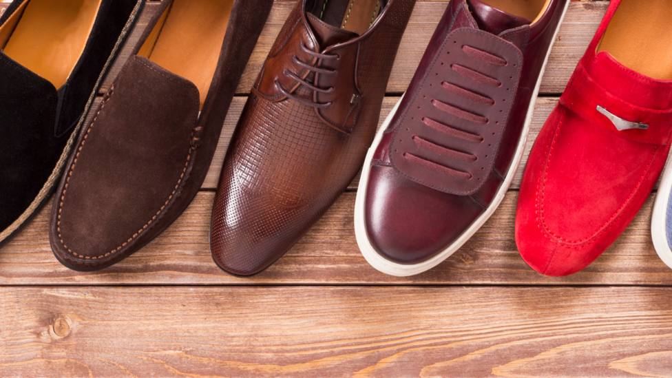 El truco definitivo para acabar con el mal olor de tus zapatos: lo tienes en casa