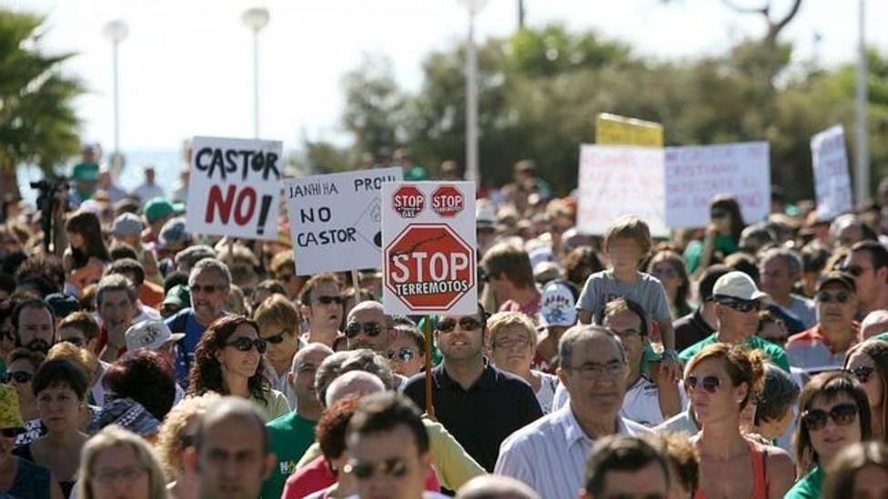 Manifestación contra el proyecto Castor