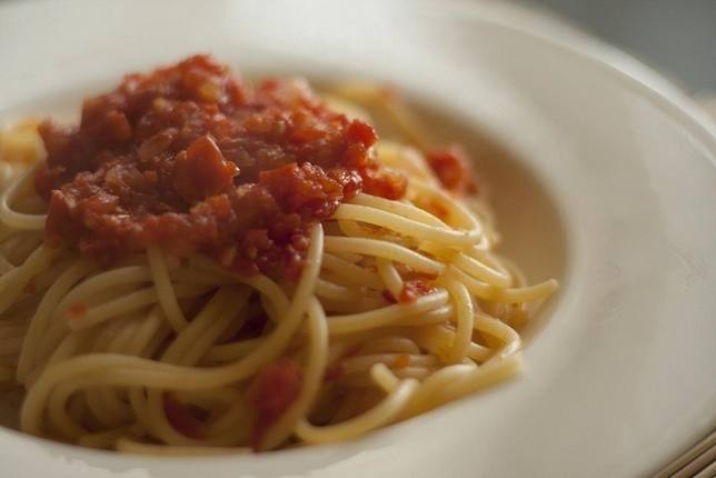 El truco avalado por la ciencia para cocer pasta ahorrando agua