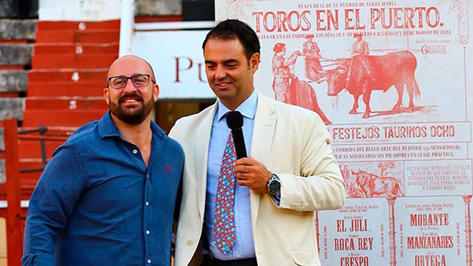 El alcalde de El Puerto, Germán Beardo, y el empresario de Circuitos Taurinos, Carlos Zúñiga