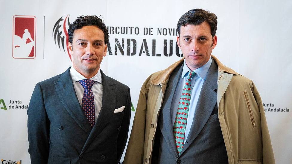 Oliva Soto junto a su nuevo apoderado, Rafael Peralta