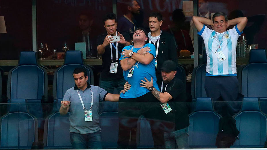 El éxtasis de Maradona con el gol de Messi ante Nigeria. Cordon Press