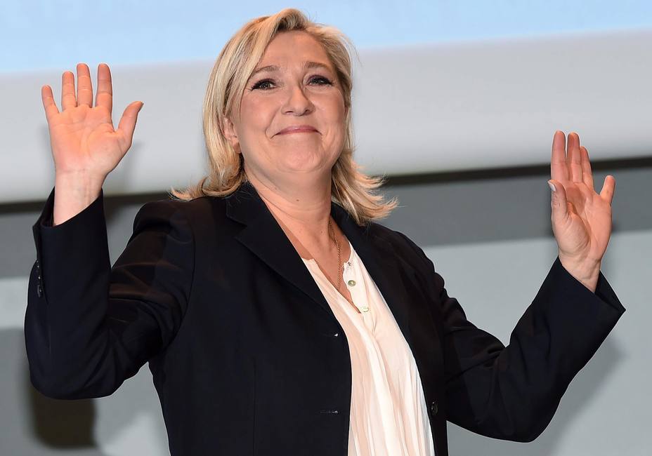 Un tribunal ordena un examen psiquiátrico a Le Pen por publicar fotos de EI