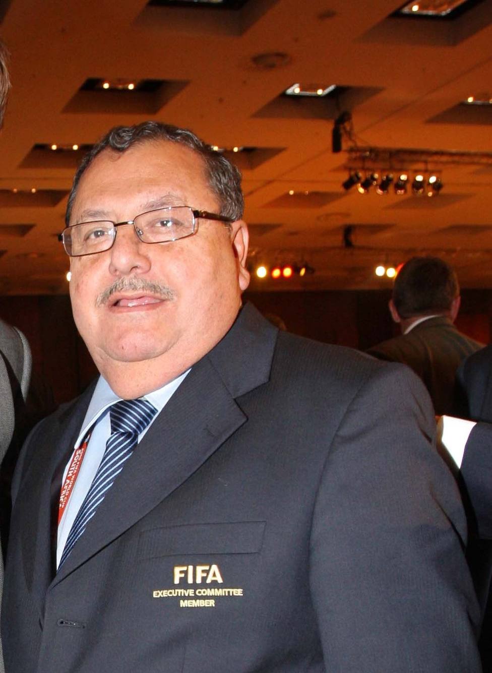 La FIFA inhabilita siete años a Rafael Salguero por soborno y venta ilegal de entradas