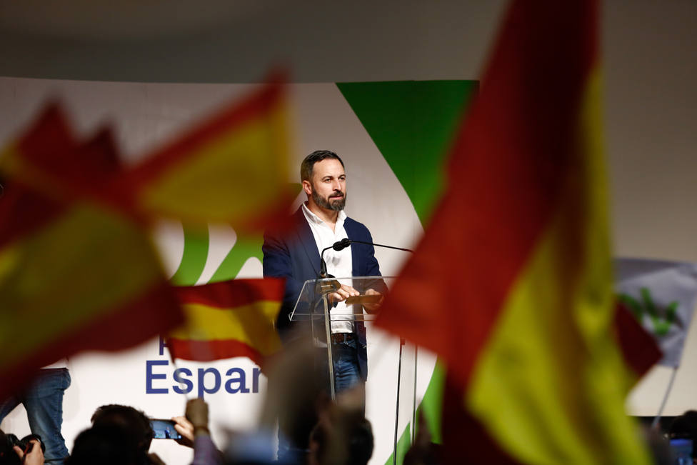 Abascal plantea un servicio militar o social en España porque se habla mucho de derechos y poco de obligaciones